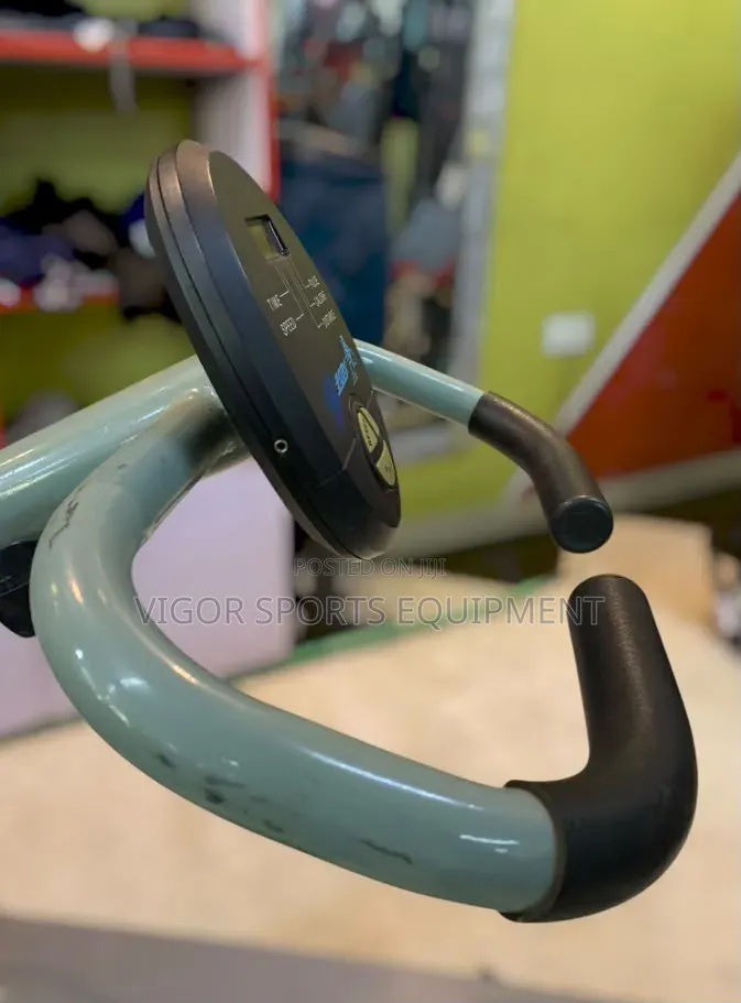 Motus Recumbent Bike