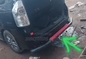 Rear Red Plated Bar/Guard for Toyota Noah