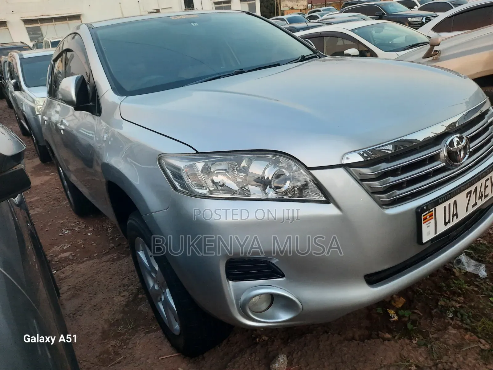 Toyota Vanguard 2010 Silver