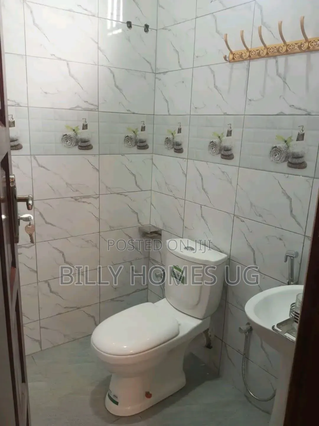 3bdrm House in Ssabagabo-Makindye for sale