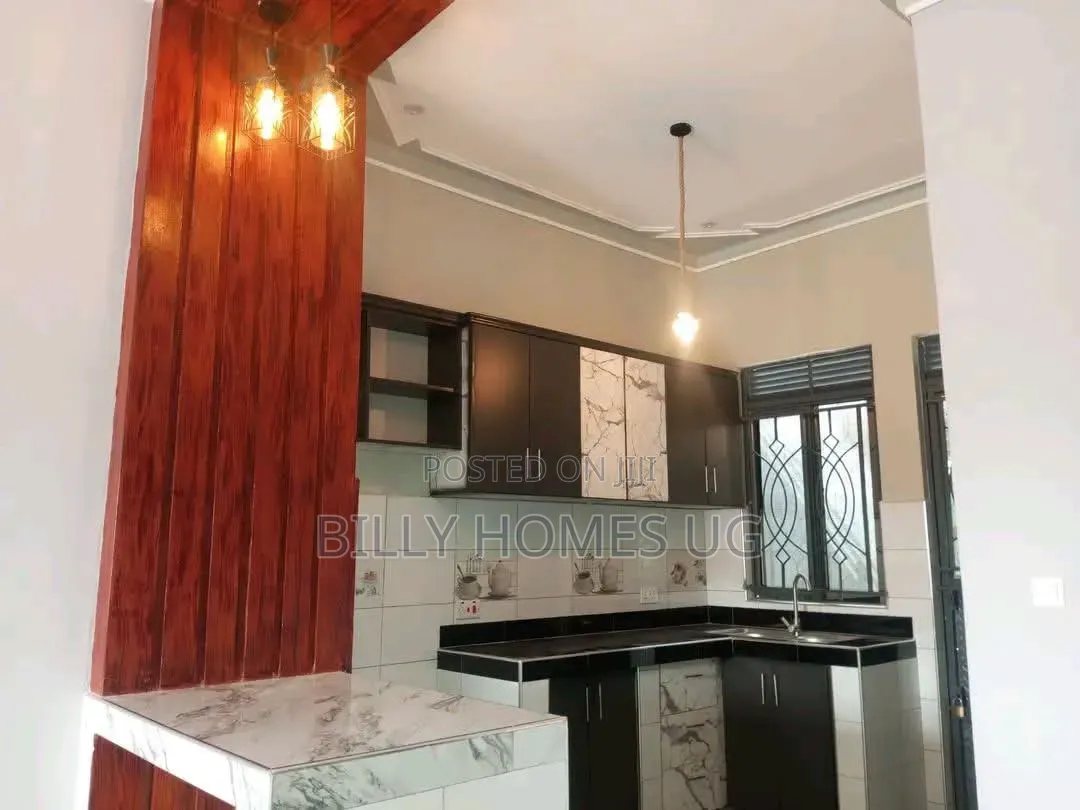 3bdrm House in Ssabagabo-Makindye for sale