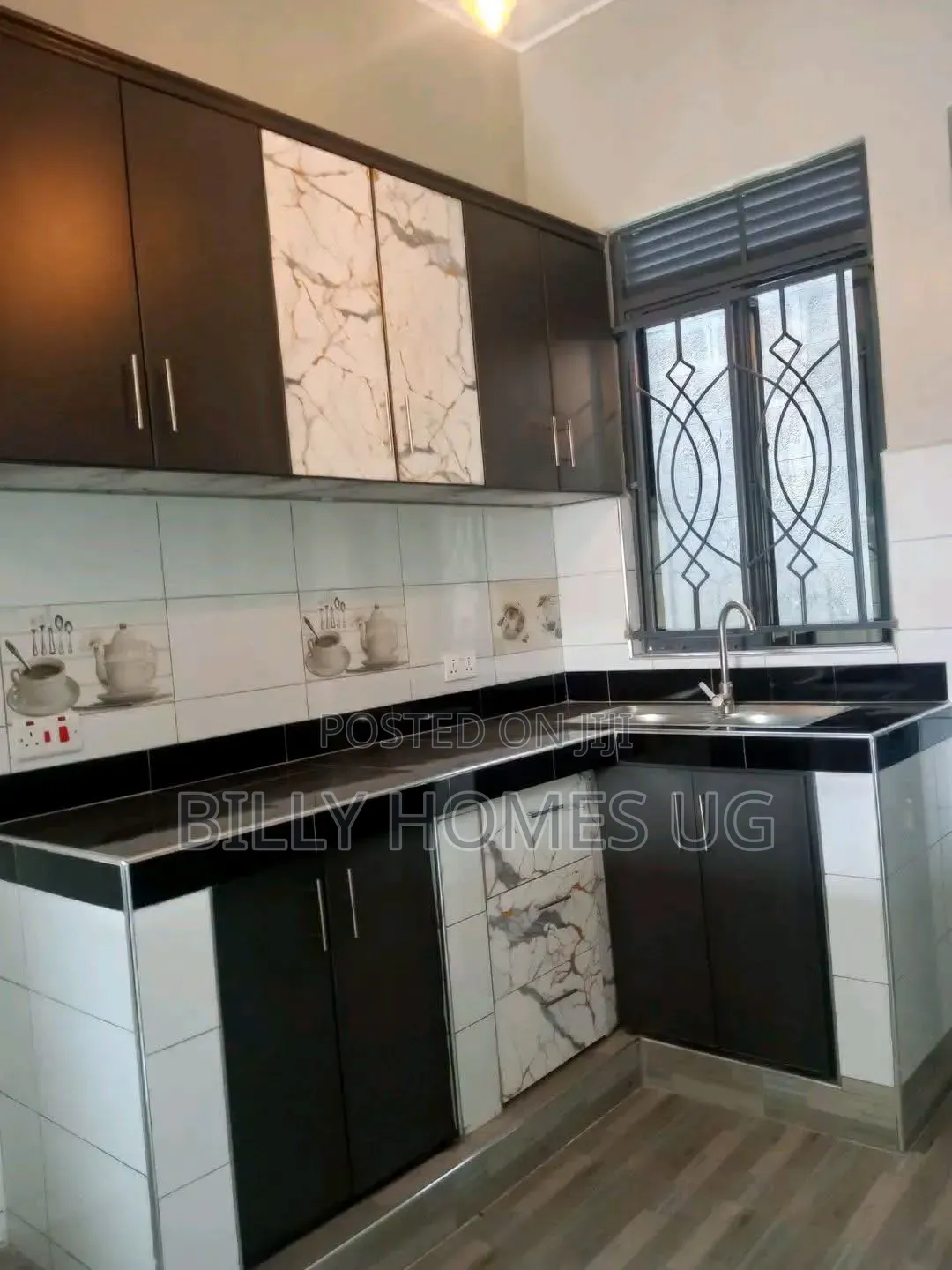 3bdrm House in Ssabagabo-Makindye for sale