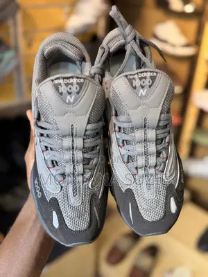 New Balance 1000