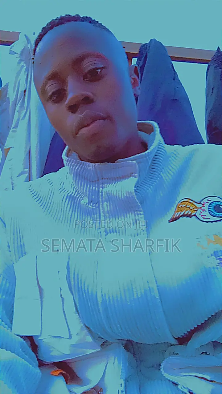 Fuel Pump and Shop Attendant
