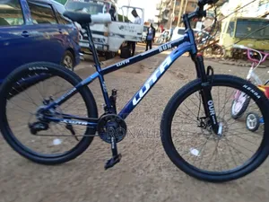 Brand New Mountain Bike Size 26 With Lockable Front Suspension