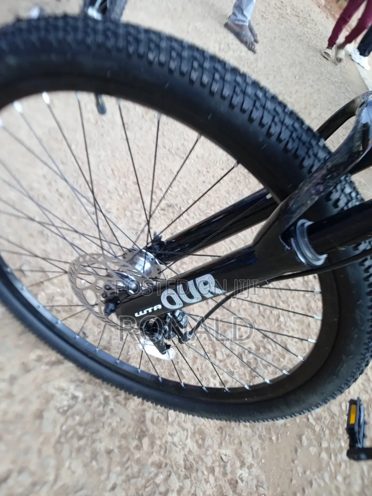Brand New Mountain Bike Size 26 With Lockable Front Suspension