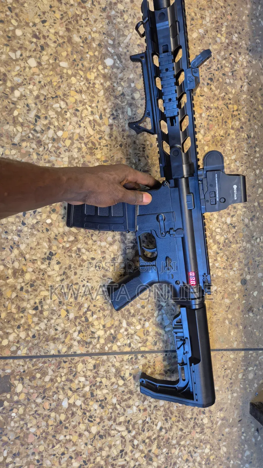 M4-Style 818 Tactical Carbine Replica -Gel Blaster Soft Bullet Toy