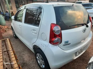 Toyota Passo 2012 White