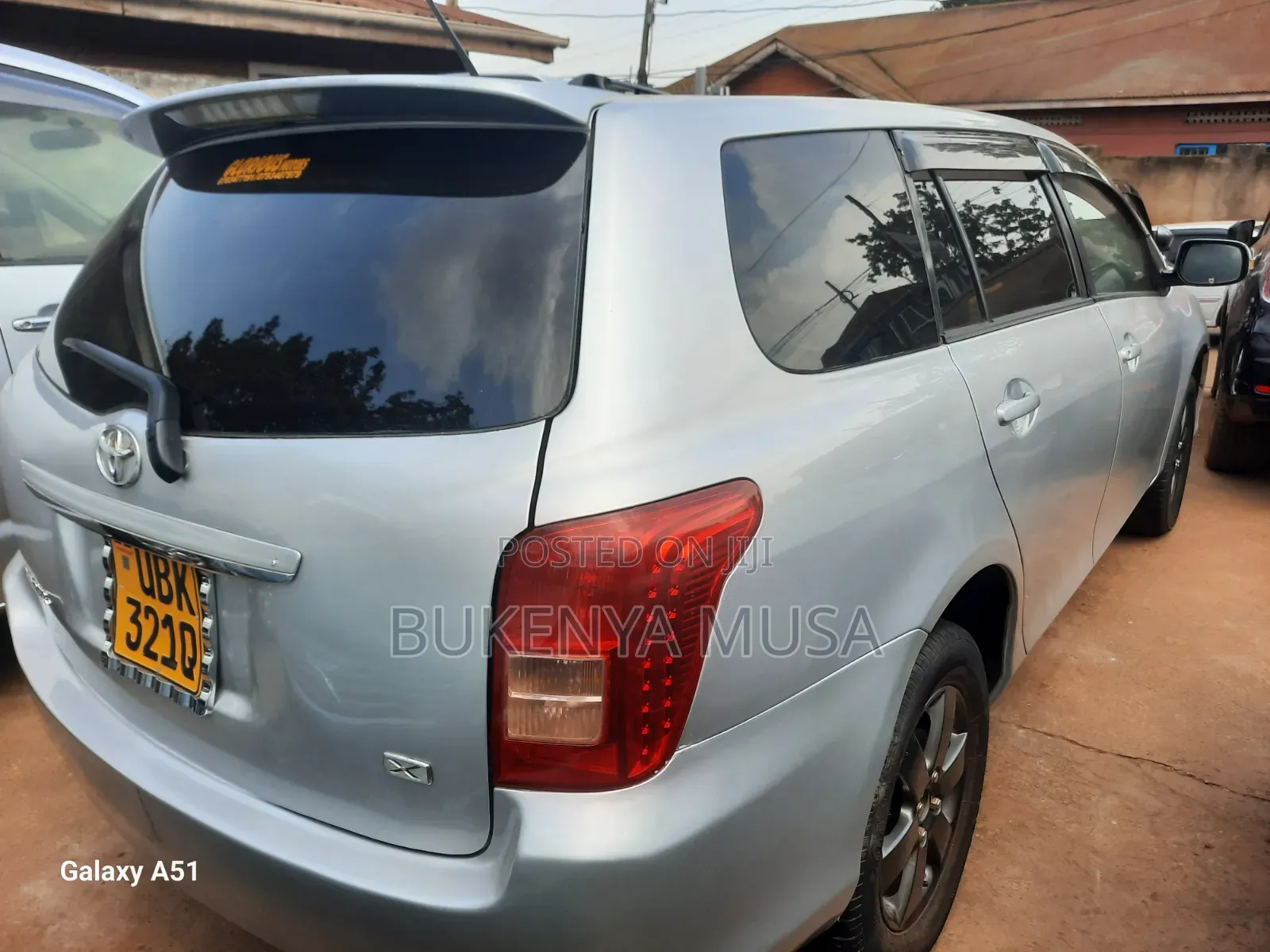 Toyota Corolla Fielder 2010 Silver