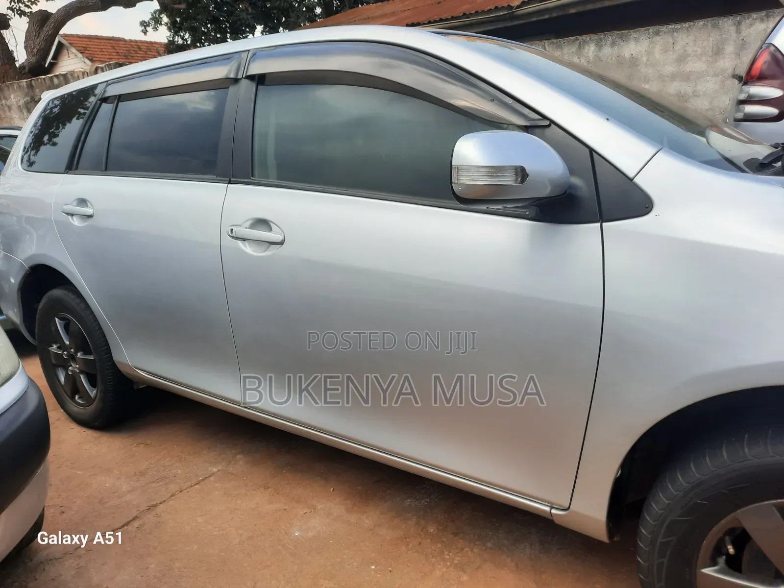 Toyota Corolla Fielder 2010 Silver