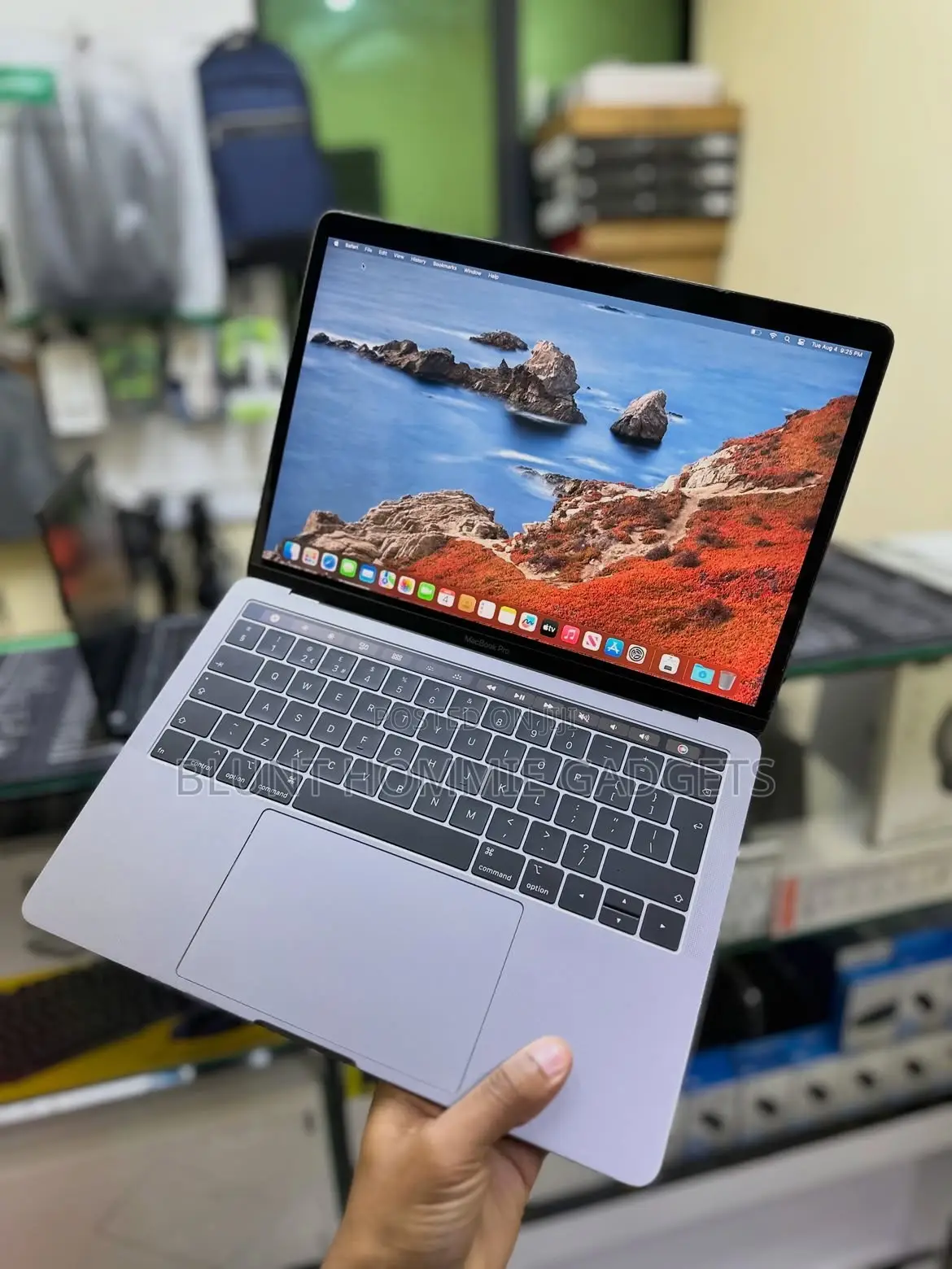 Laptop Apple MacBook Pro 2018 16GB Intel Core i5 SSD 256GB