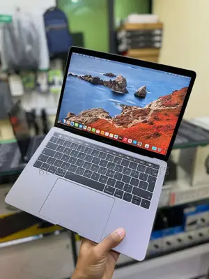 Laptop Apple MacBook Pro 2018 16GB Intel Core i5 SSD 256GB