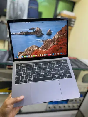 Laptop Apple MacBook Pro 2018 16GB Intel Core i5 SSD 256GB