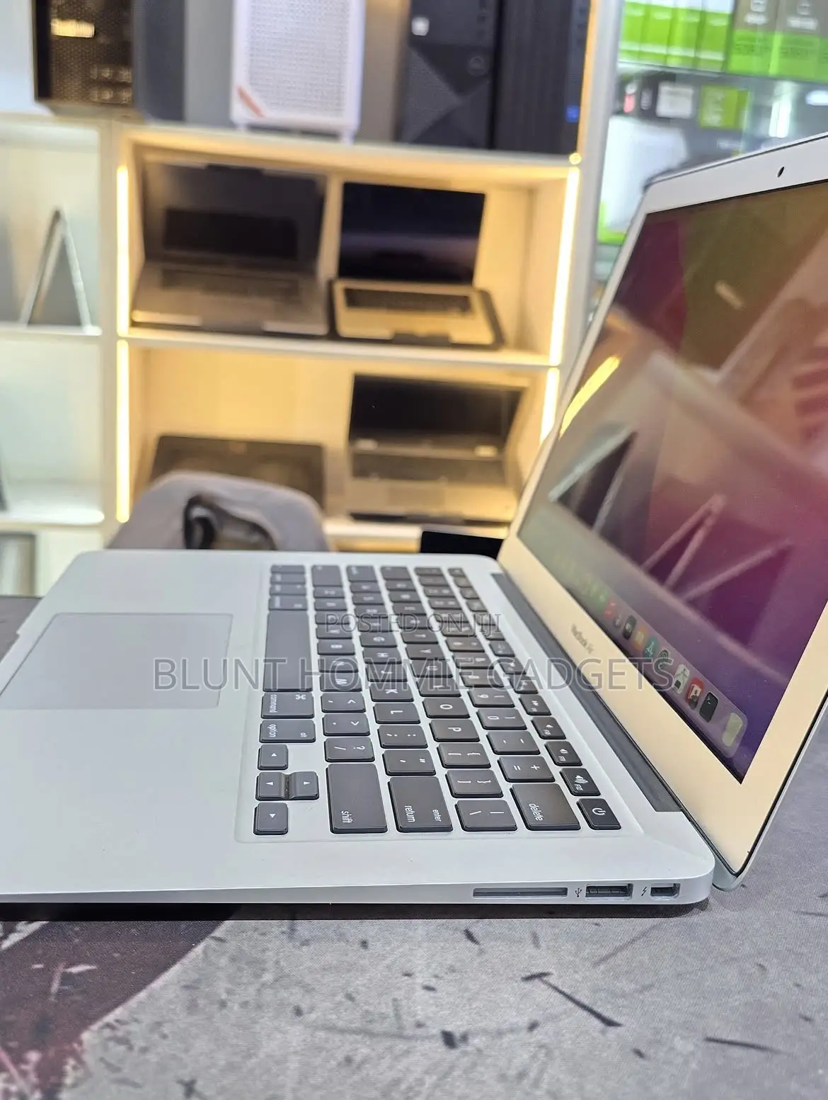 Laptop Apple MacBook Air 2015 8GB Intel Core i7 SSD 256GB