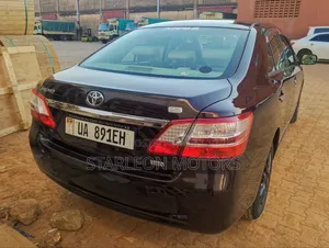 Toyota Premio 2011 Maroon