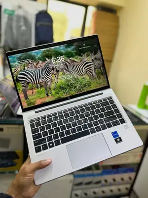 Laptop HP ProBook 440 G9 8GB Intel Core i5 SSD 256GB