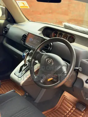 Toyota Corolla Rumion 2009 White