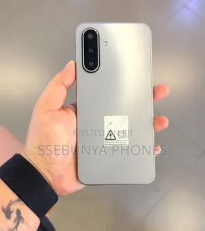 New Samsung Galaxy A17 5G 256 GB Silver