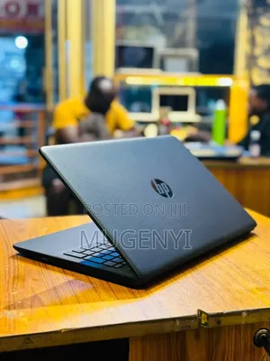 Laptop HP 15-da3007nia 8GB Intel Core i5 SSD 256GB
