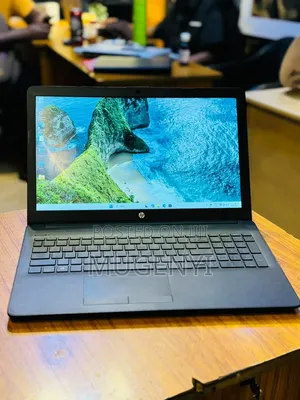 Laptop HP 15-da3007nia 8GB Intel Core i5 SSD 256GB