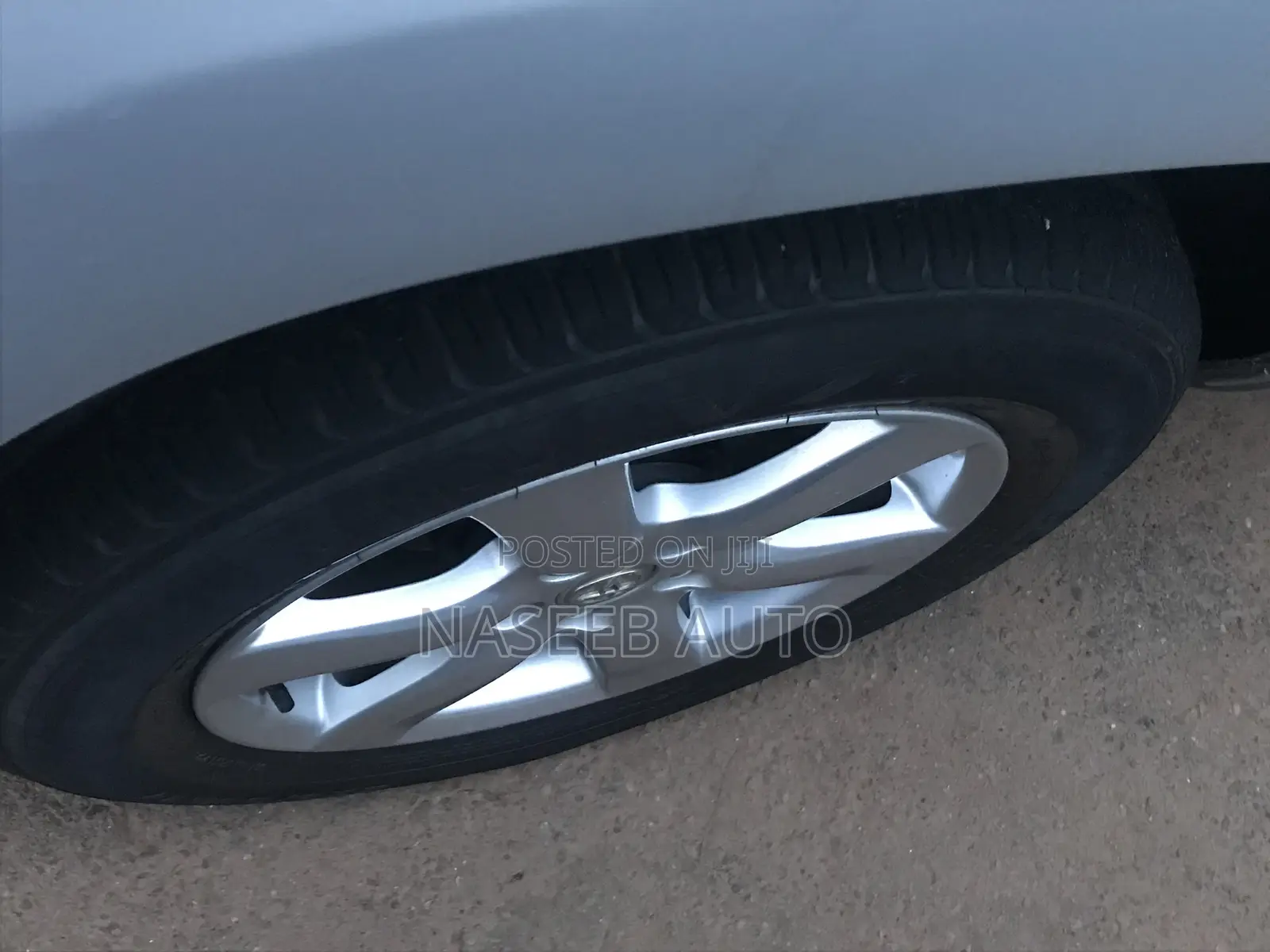 Toyota Vanguard 2009 Silver