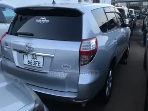 Toyota Vanguard 2009 Silver