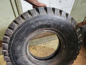 9.00R16 LT Tyres for Graders , Tata.