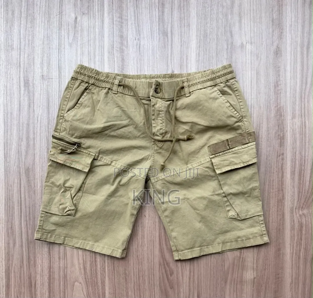 Casual Multi-Pocket Utility Cargo Shorts