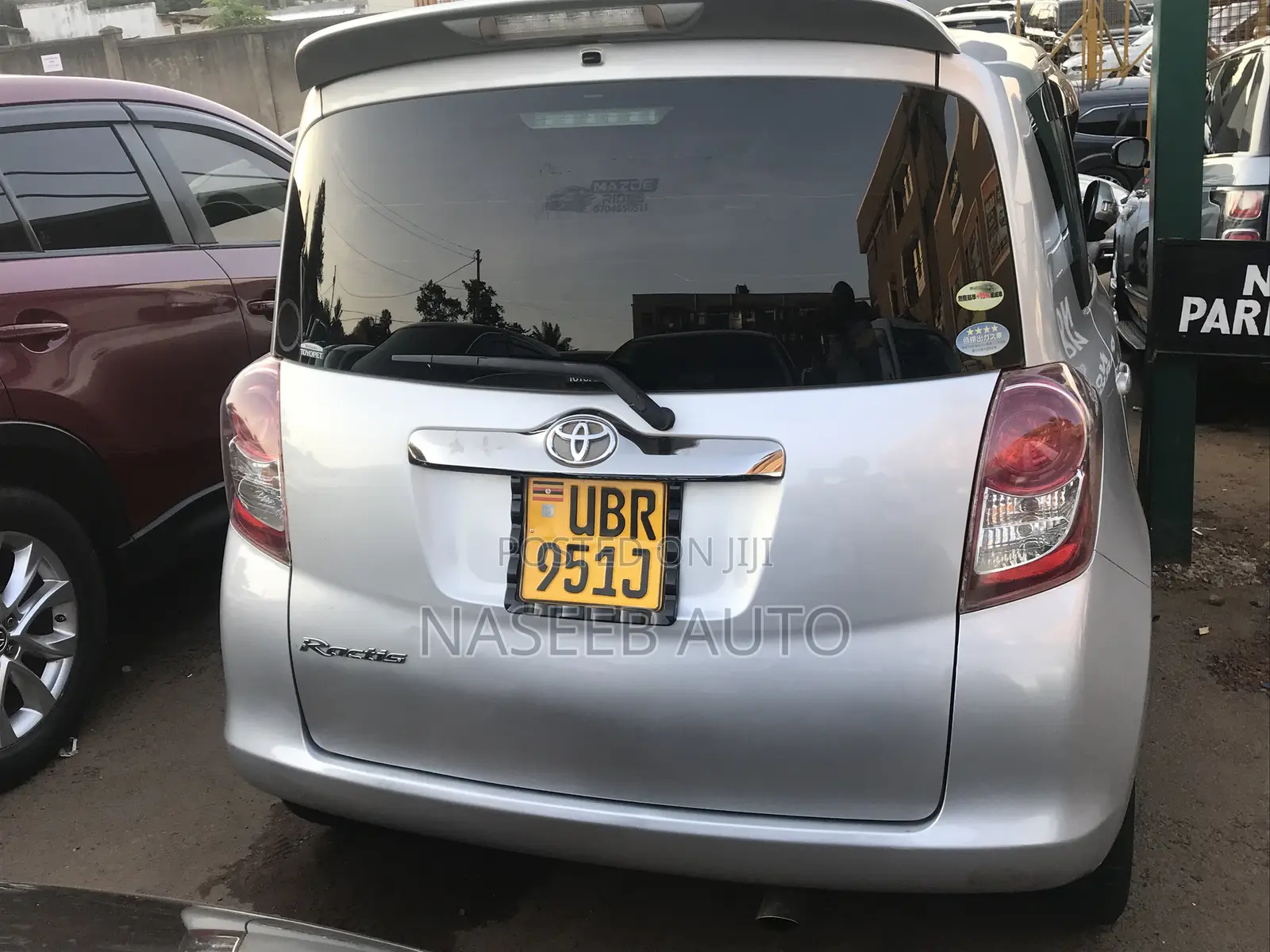 Toyota Ractis 2008 Silver