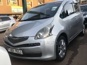 Toyota Ractis 2008 Silver