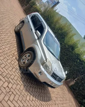Nissan X-Trail 2012 Silver