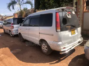 Toyota Noah 2001 White