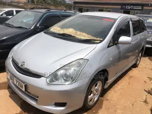 Toyota Wish 2006 Silver