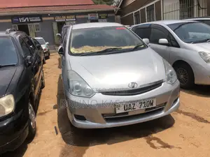 Toyota Wish 2006 Silver