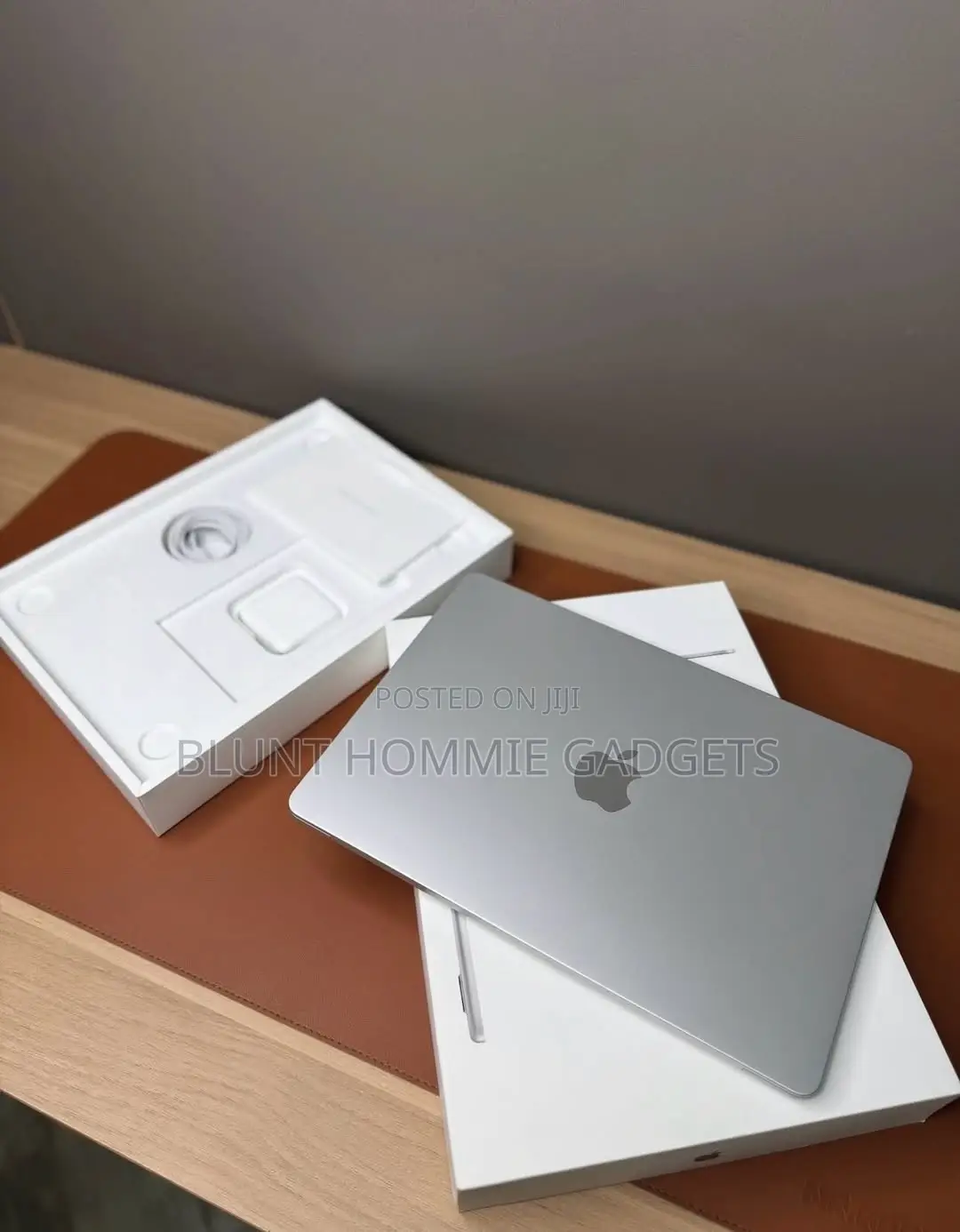 New Laptop Apple MacBook Air 2025 M4 8GB Apple M4 SSD 256GB