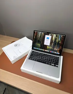 New Laptop Apple MacBook Air 2025 M4 8GB Apple M4 SSD 256GB