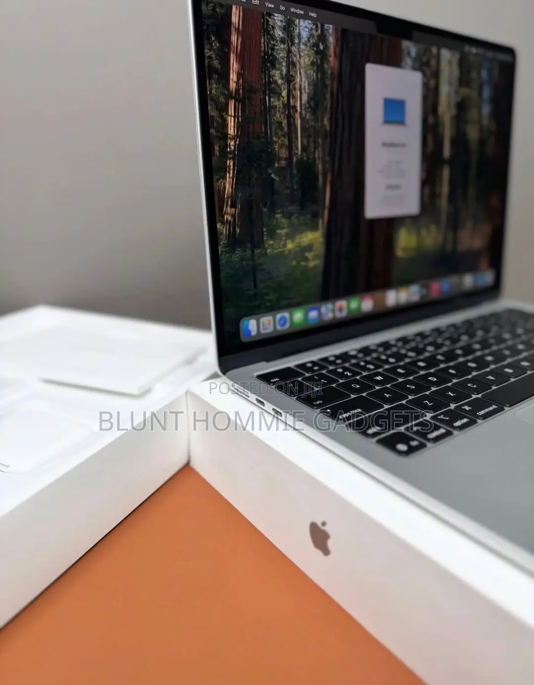 New Laptop Apple MacBook Air 2025 M4 8GB Apple M4 SSD 256GB