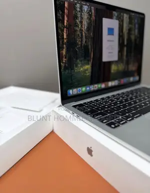 New Laptop Apple MacBook Air 2025 M4 8GB Apple M4 SSD 256GB