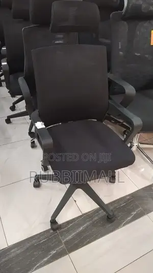 Ergonomic Black Mesh Office Chair With Head Reat