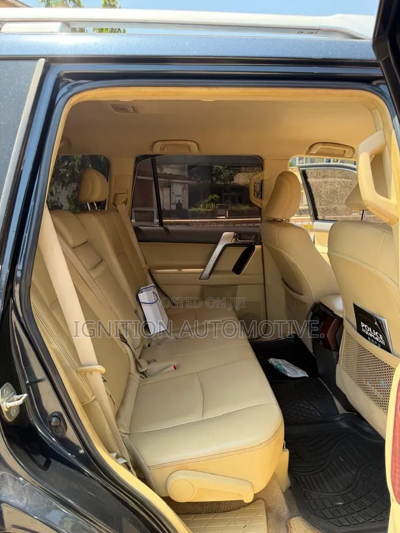 Toyota Land Cruiser 2015 Blue
