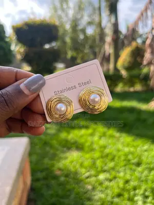 Gold Swirl Pearl Stainless Steel Studs