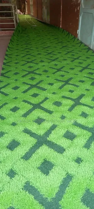 Quality Squared Grass Carpet