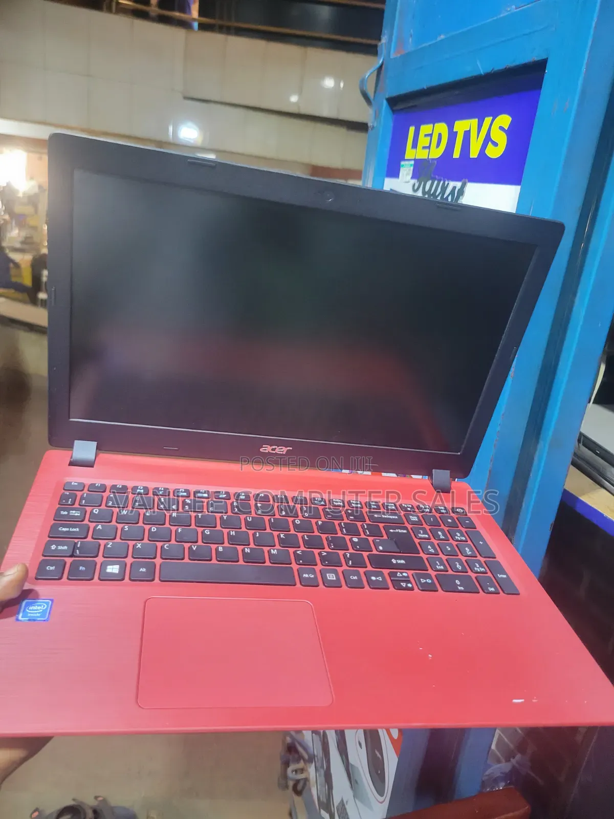 Laptop Acer TravelMate B113 4GB Intel Celeron HDD+SSD 250GB