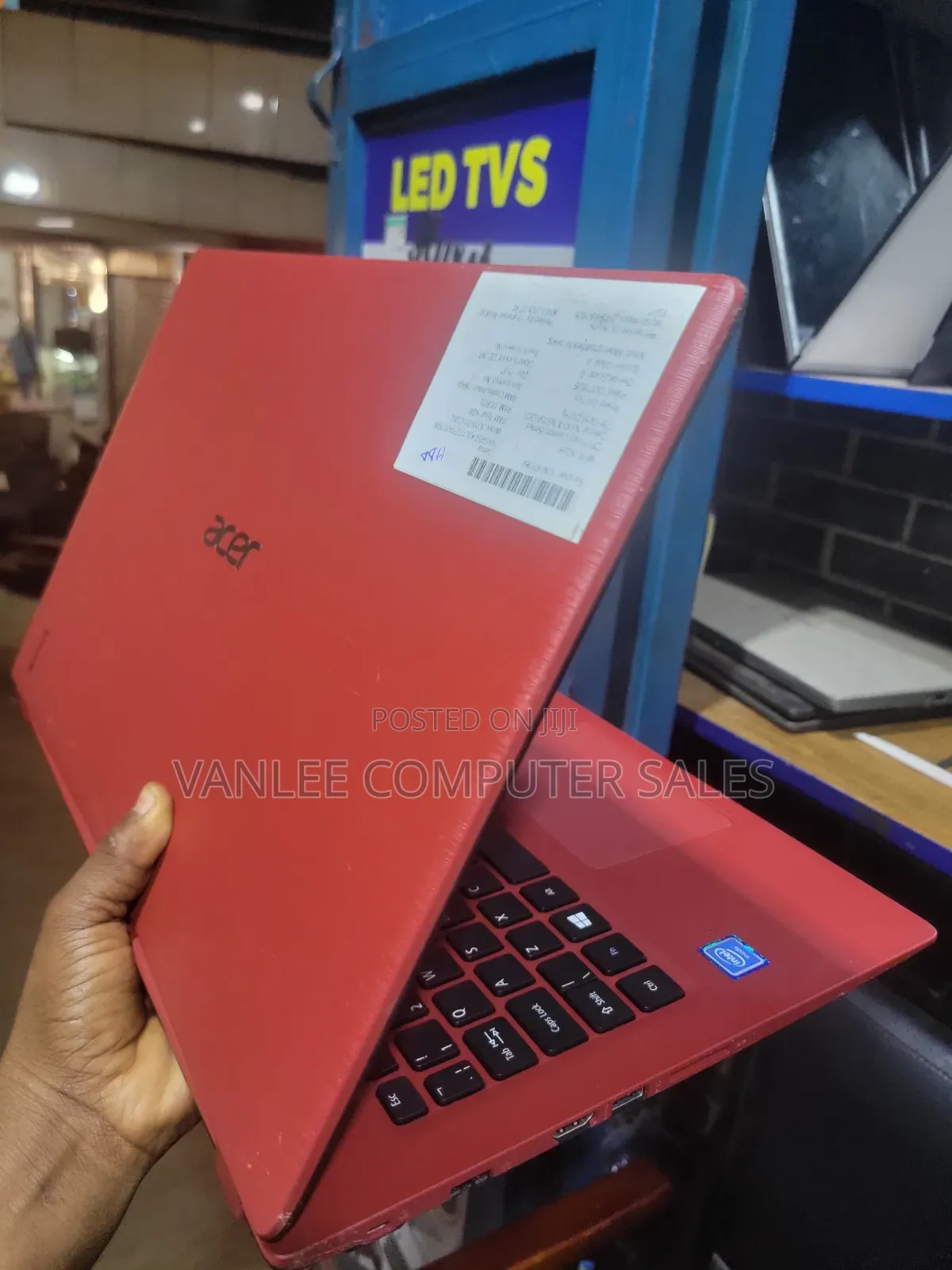 Laptop Acer TravelMate B113 4GB Intel Celeron HDD+SSD 250GB