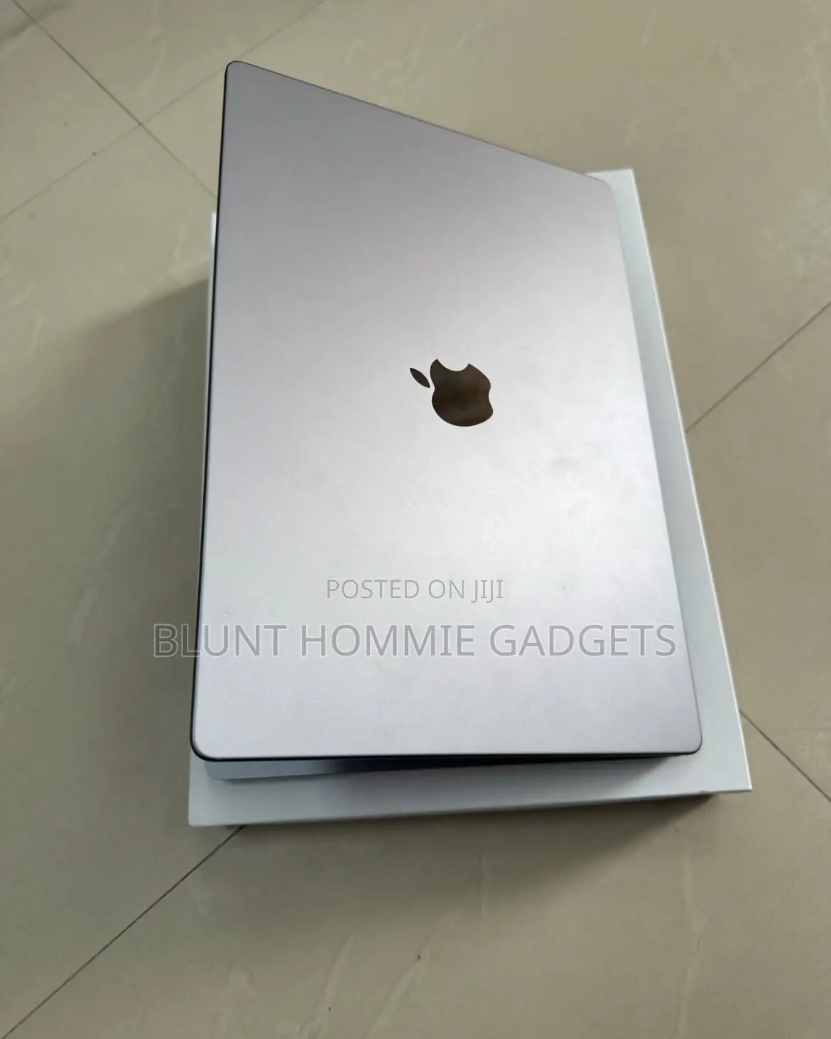 Laptop Apple MacBook Pro 2023 M2 8GB Apple M2 SSD 512GB
