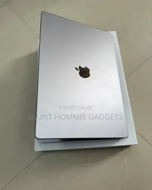 Laptop Apple MacBook Pro 2023 M2 8GB Apple M2 SSD 512GB