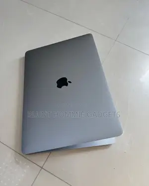 Laptop Apple MacBook Pro 2017 8GB Intel Core i7 SSD 256GB