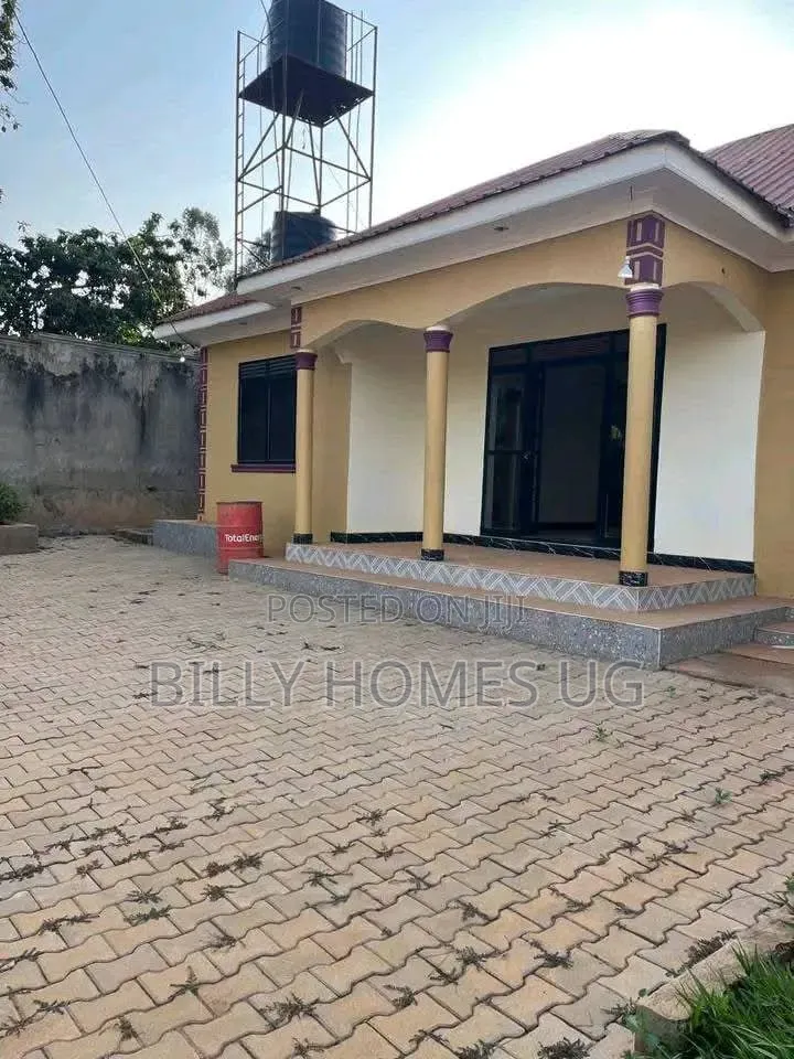 3bdrm House in Nangabo for sale
