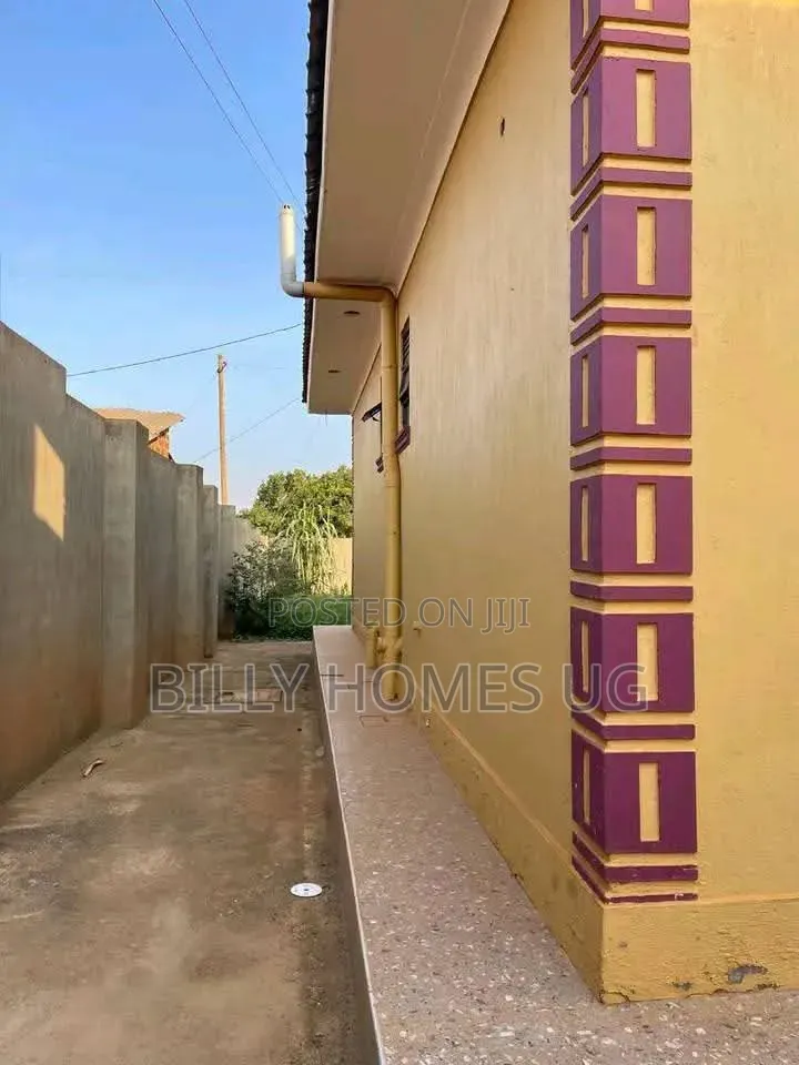 3bdrm House in Nangabo for sale