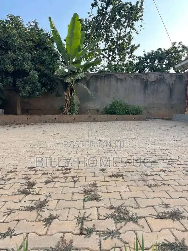 3bdrm House in Nangabo for sale